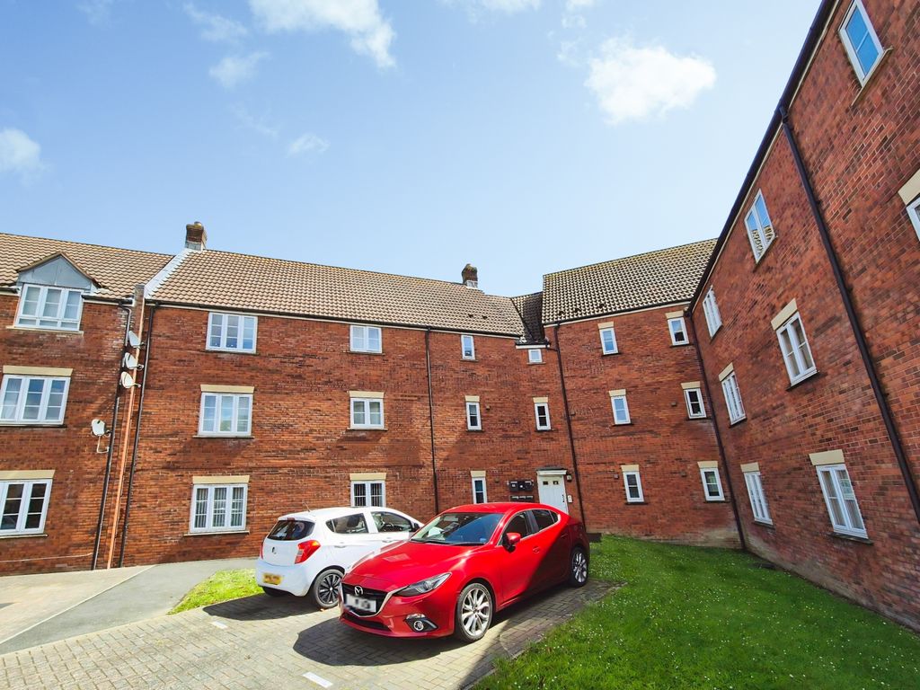 2 bed flat for saleHawks Rise, Yeovil BA22