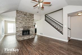 Additional image 2 of 911 Blewitt Drive, Cedar Hill, TX, 75104