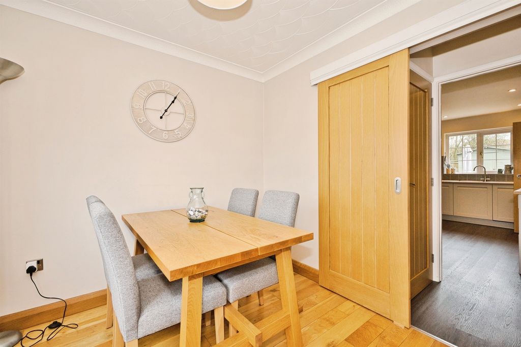 Additional image 6 of 3 bed detached house for saleLaburnum Crescent, Crewkerne TA18