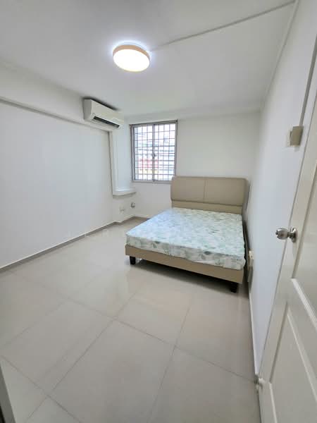 631 Hougang Avenue 8 photo 4