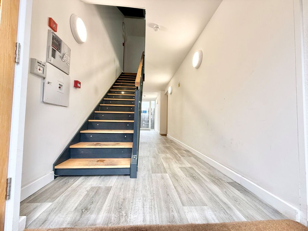 Additional image 4 of 1 bed flat for saleFlat, Florist Court, High Street, Cullompton EX15