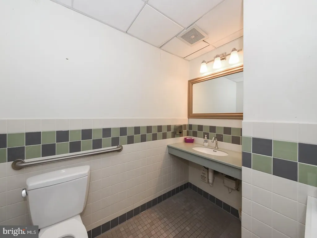 1432 Bethlehem Pike Unit F SECOND FLOOR Unit F SECOND F, Flourtown, PA 19031
