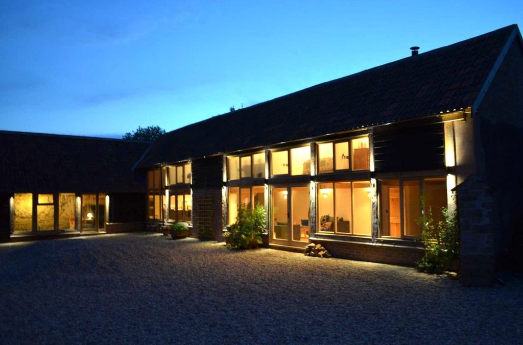 4 bed detached house for saleKentisbeare, Cullompton, Devon EX15