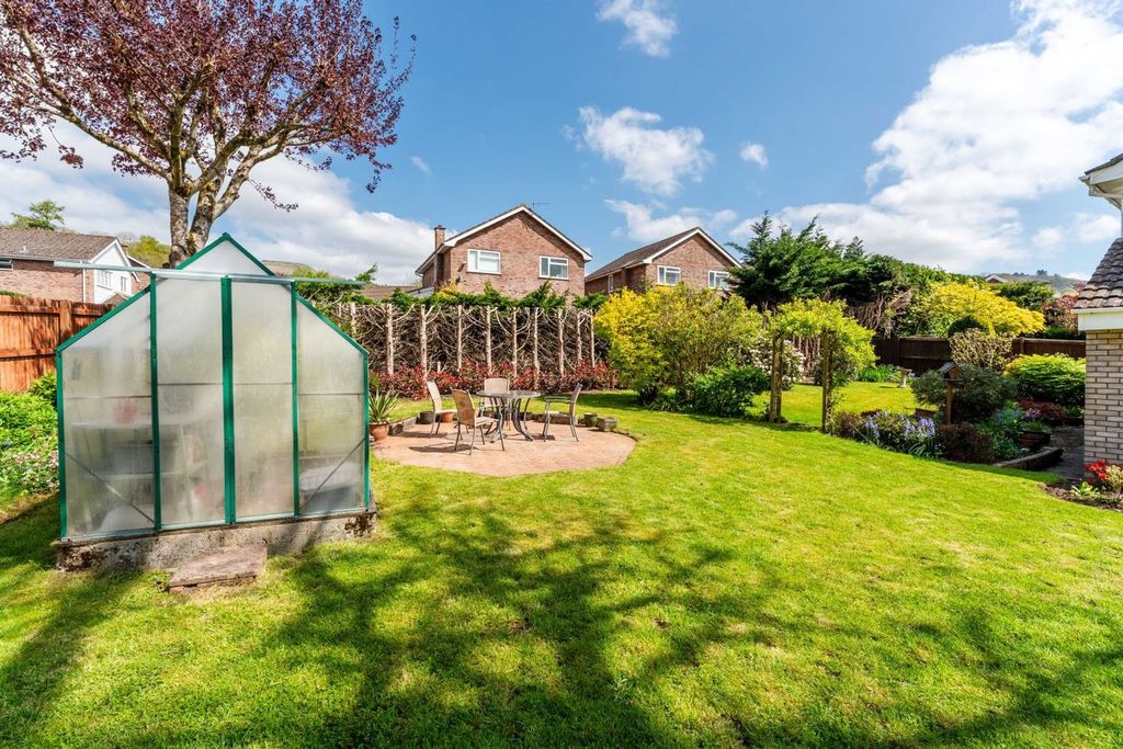 4 bed detached house for saleBrookfields, Crickhowell NP8 photo 3