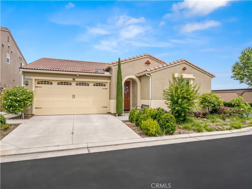 2459 Lombard Ln, Clovis, CA 93619 photo 2