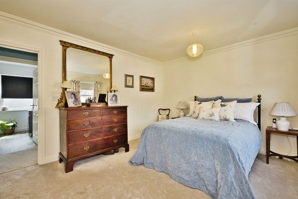Additional image 5 of 5 bed terraced house for saleOak Drive, Crewkerne TA18