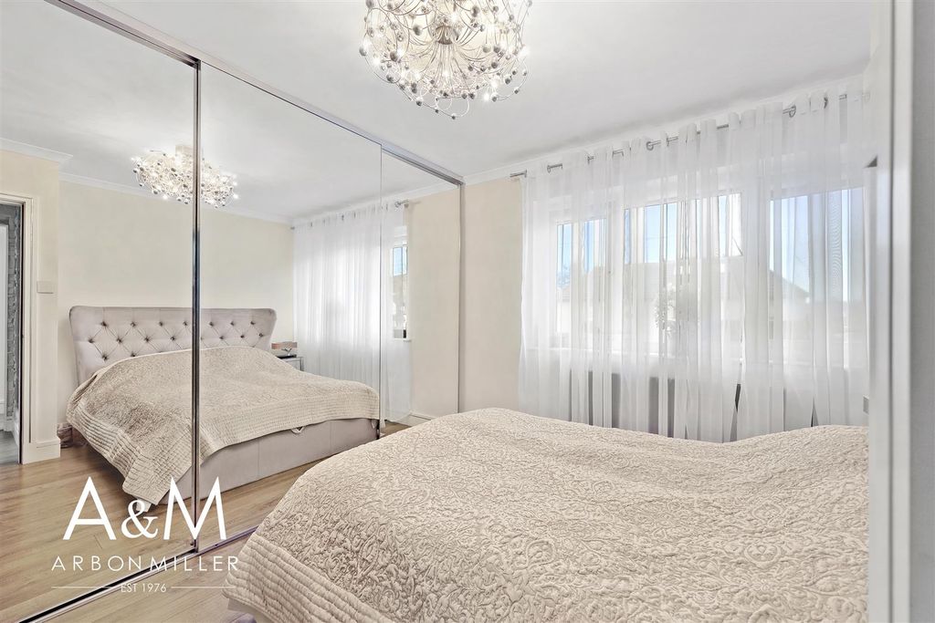 Additional image 14 of 3 bed property for saleMarsh Green Road, Dagenham RM10
