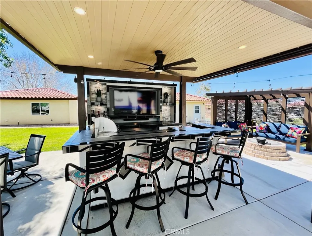 11574 Ridgemark Rd, Apple Valley, CA 92308 photo 4
