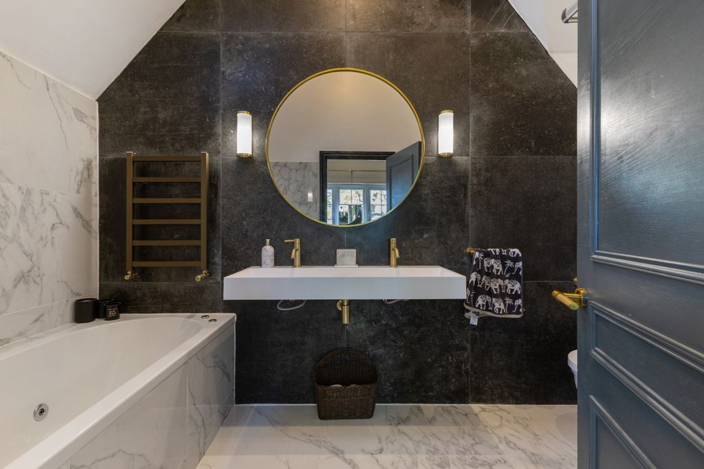 Additional image 11 of 5 bed detached house for saleBeech Avenue, South Croydon CR2