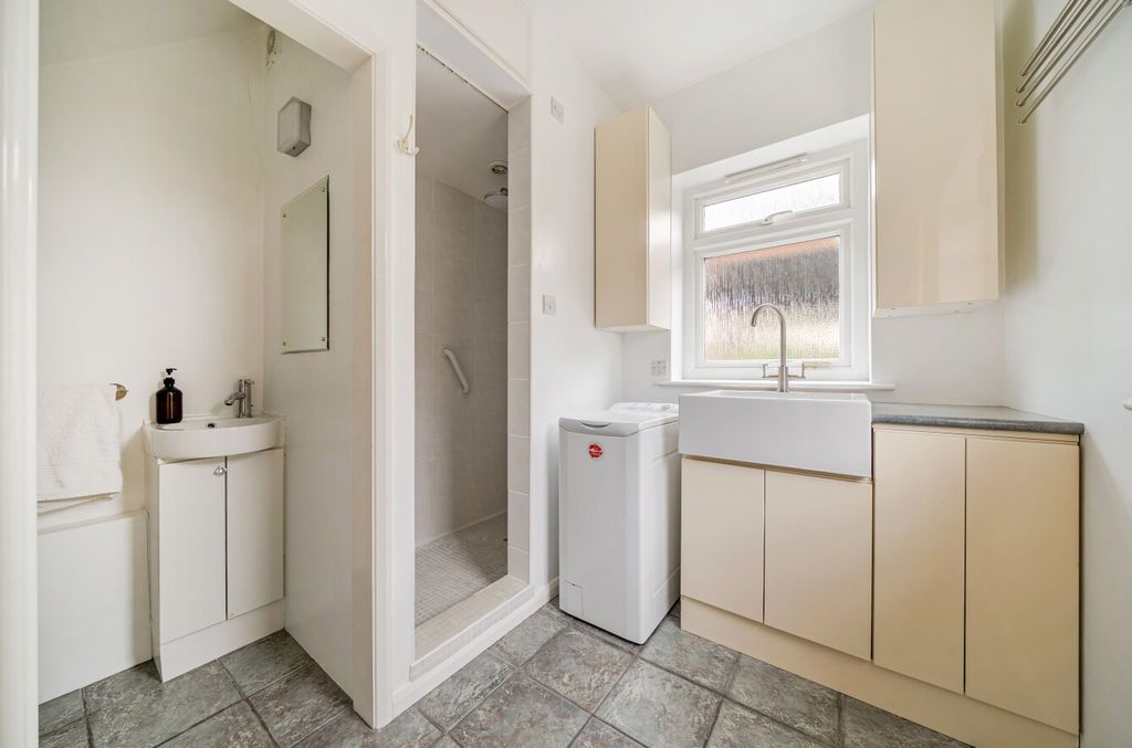 Additional image 23 of 7 bed detached house for saleShepherds Lane, Dartford DA1