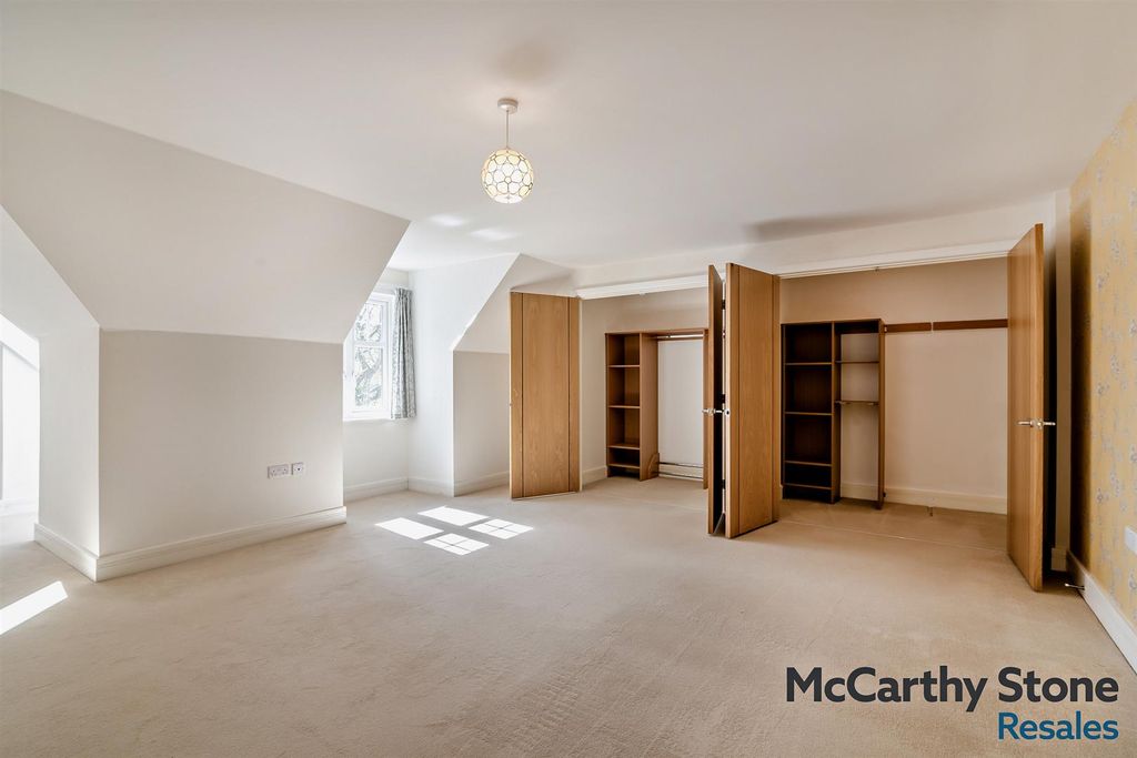 Additional image 10 of 1 bed flat for saleHolmes Place, Crowborough Hill, Crowborough TN6