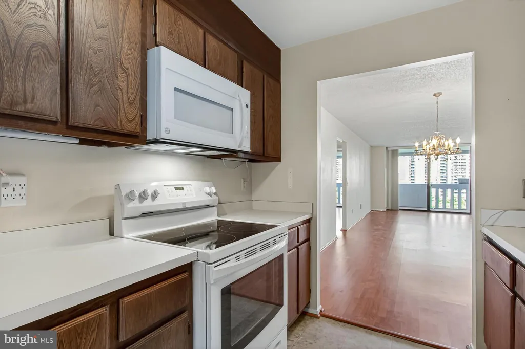 Additional image 20 of 6101 Edsall Road Unit 1206, Alexandria, VA 22304