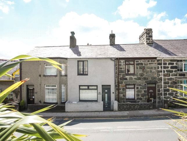 3 bed terraced house for saleHigh Street, Criccieth, Gwynedd LL52
