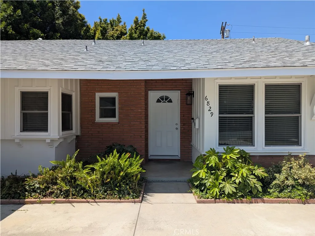 6829 Mclennan Ave, Van Nuys, CA 91406 photo 2