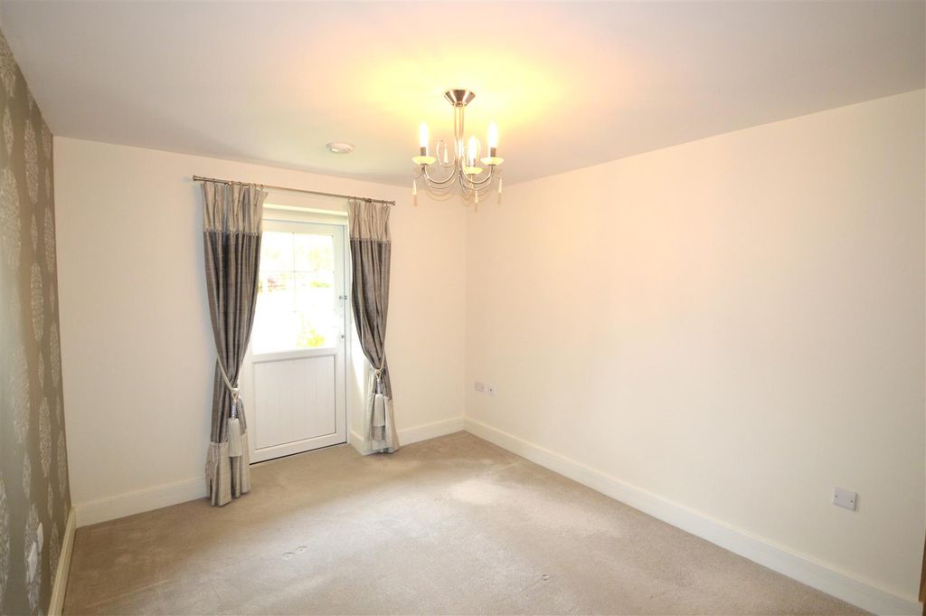 Additional image 11 of 2 bed flat for saleHolmes Place, Crowborough Hill, Crowborough TN6
