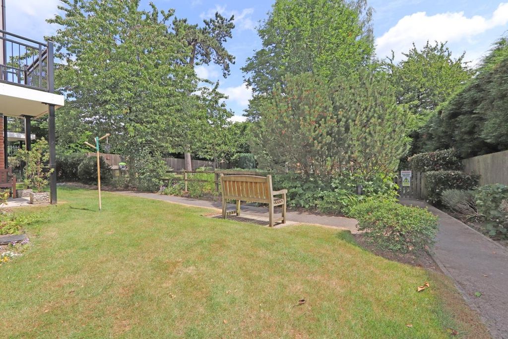 Additional image 14 of 1 bed flat for saleHigh Street, Cullompton EX15