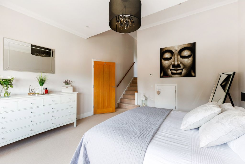 Additional image 12 of 5 bed detached house for saleGorsedene Close, Crowborough TN6