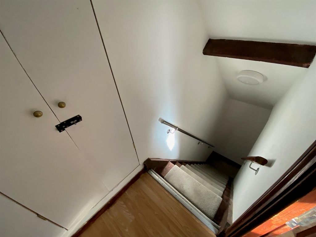 Additional image 18 of 4 bed semi-detached house for saleHunters Hall Road, Dagenham RM10