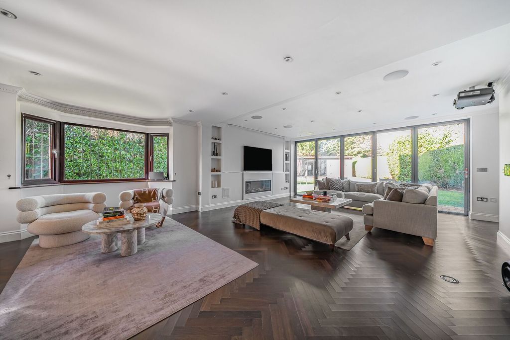 7 bed detached house for saleRanmore Avenue, Shirley, Croydon CR0