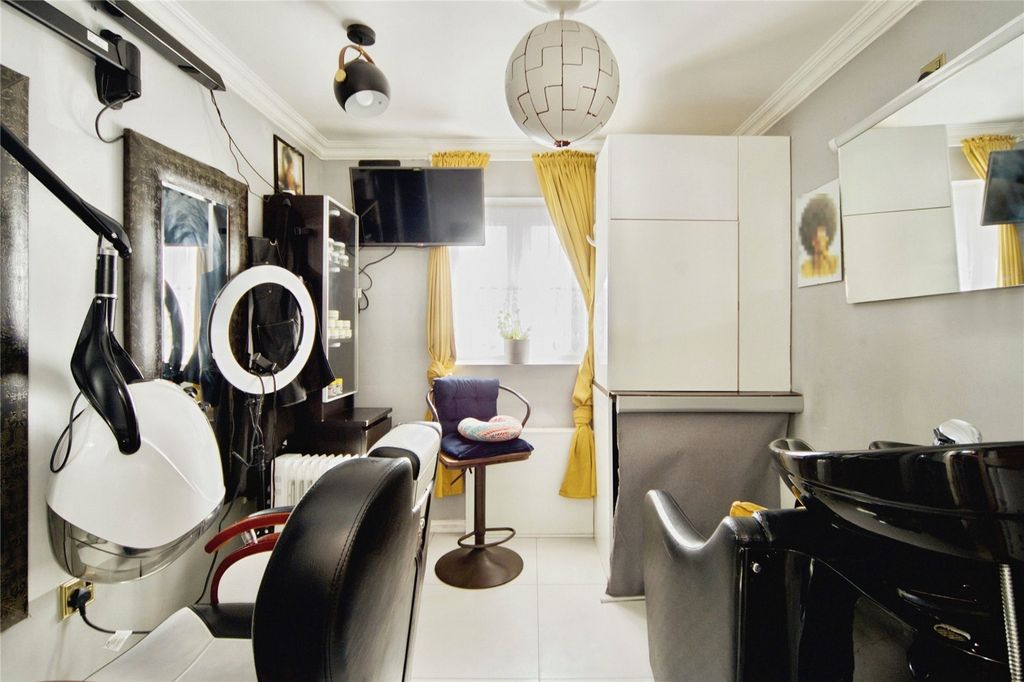 Additional image 21 of 3 bed maisonette for saleRaydons Road, Dagenham, Essex RM9