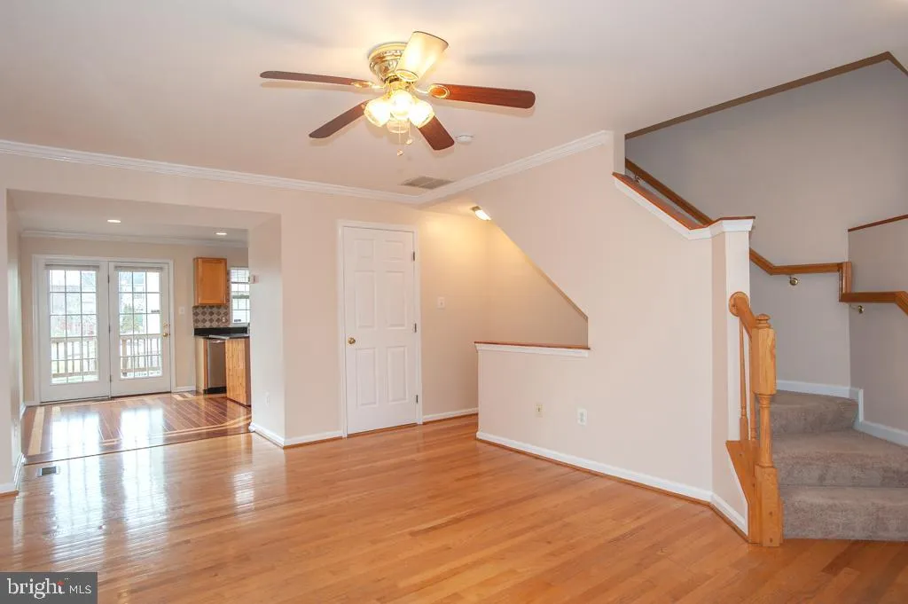 6380 Michael Robert Drive, Springfield, VA 22150 photo 3
