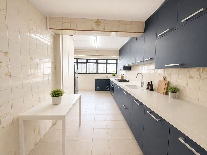 10 Holland Avenue photo 4