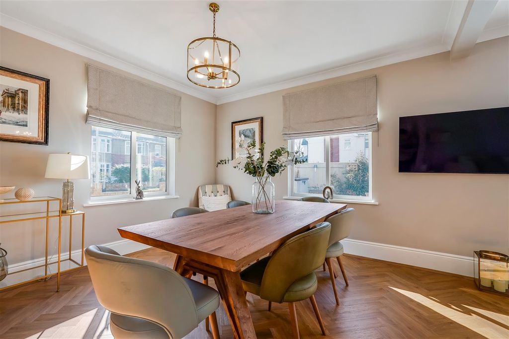 Additional image 23 of 5 bed detached house for salePierremont Gardens, Darlington DL3