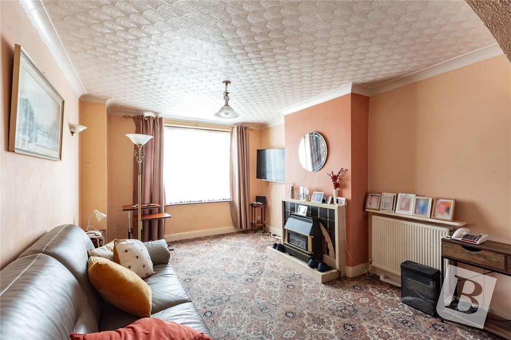 Additional image 6 of 5 bed end terrace house for saleSecond Avenue, Dagenham RM10