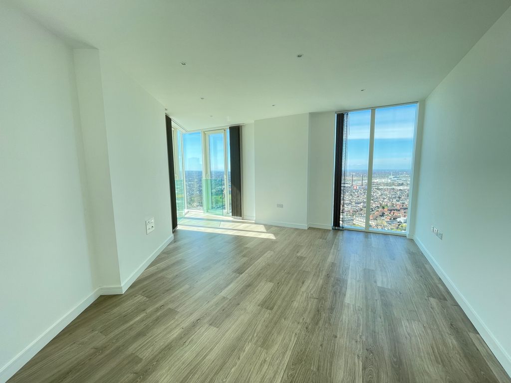 2 bed flat for saleSaffron Central Square, Croydon CR0 photo 3