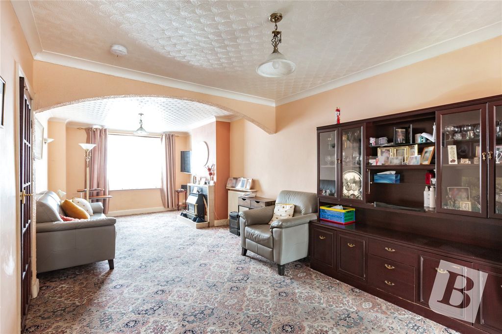 Additional image 5 of 5 bed end terrace house for saleSecond Avenue, Dagenham RM10