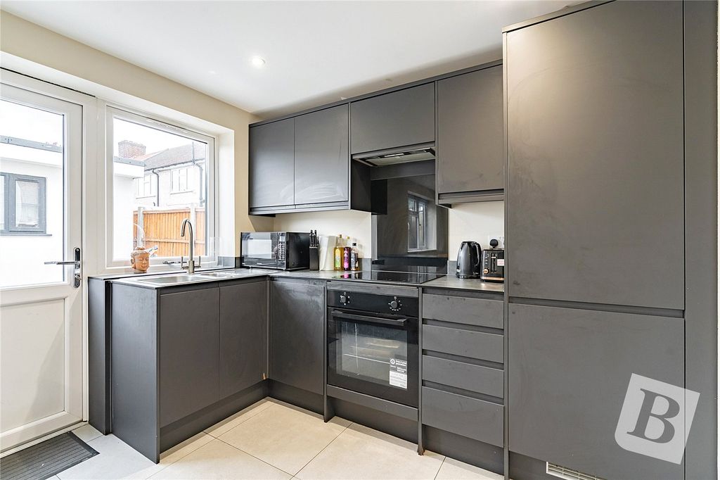 Additional image 2 of 4 bed end terrace house for saleReede Road, Dagenham RM10