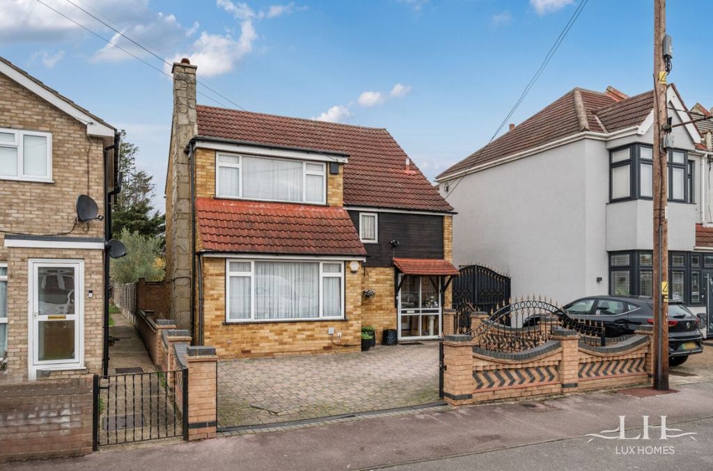 Additional image 25 of 3 bed detached house for saleAldborough Road, Dagenham RM10