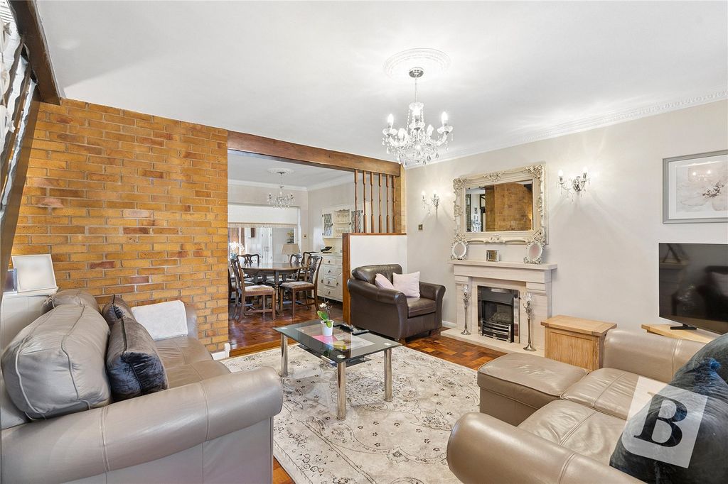 Additional image 2 of 3 bed detached house for saleGoring Road, Dagenham RM10