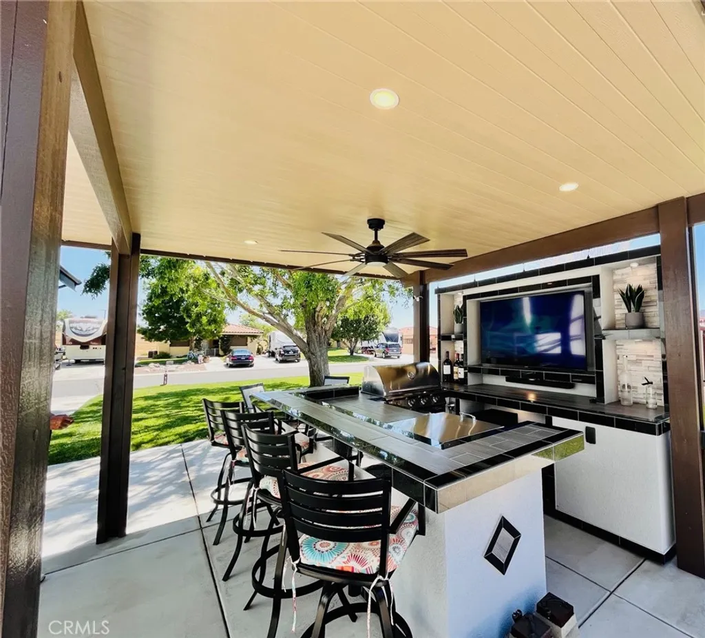 11574 Ridgemark Rd, Apple Valley, CA 92308 photo 5