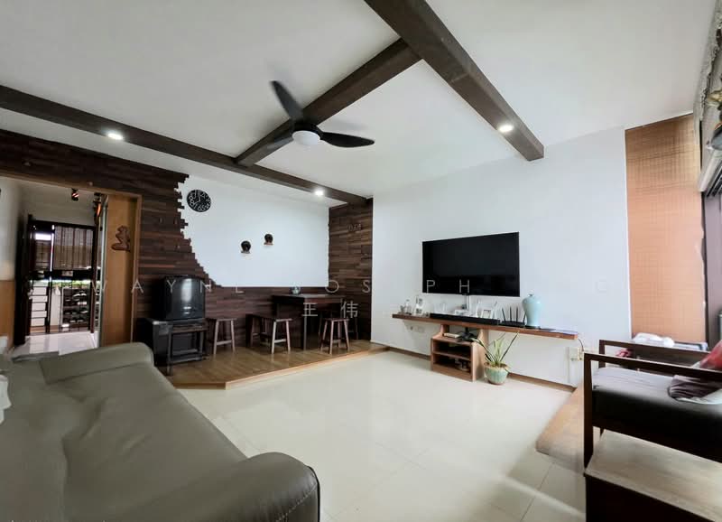 630 Senja Road photo 3