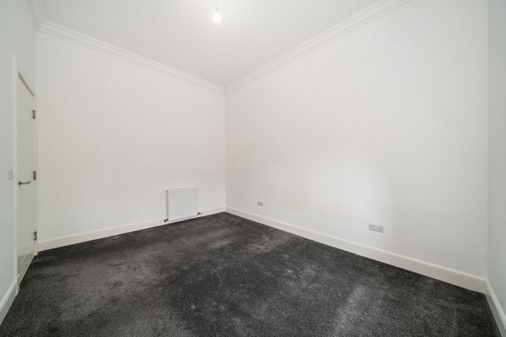 Additional image 7 of 2 bed flat for saleWest Port, Cupar KY15