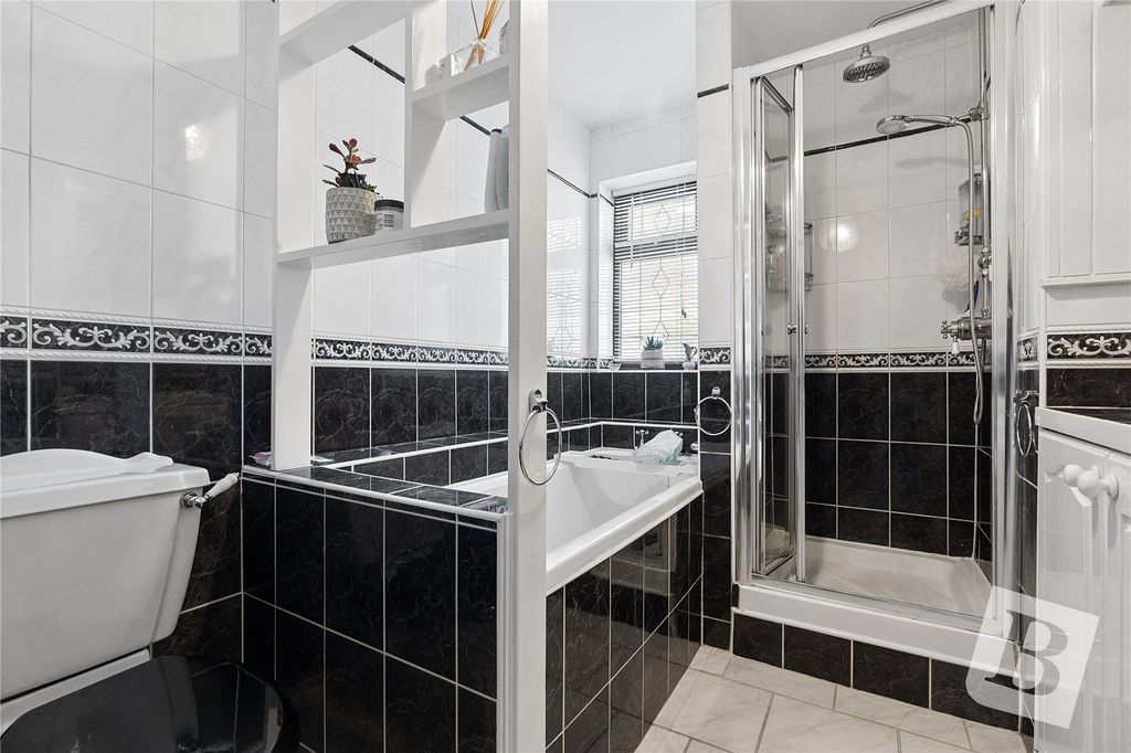 Additional image 5 of 3 bed detached house for saleGoring Road, Dagenham RM10