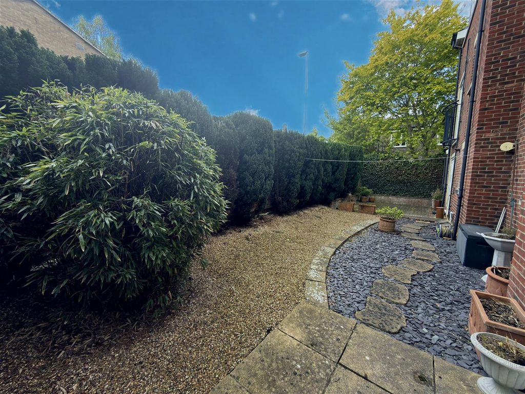 Additional image 2 of 2 bed flat for saleGreenhills, Cleveland Terrace, Darlington DL3
