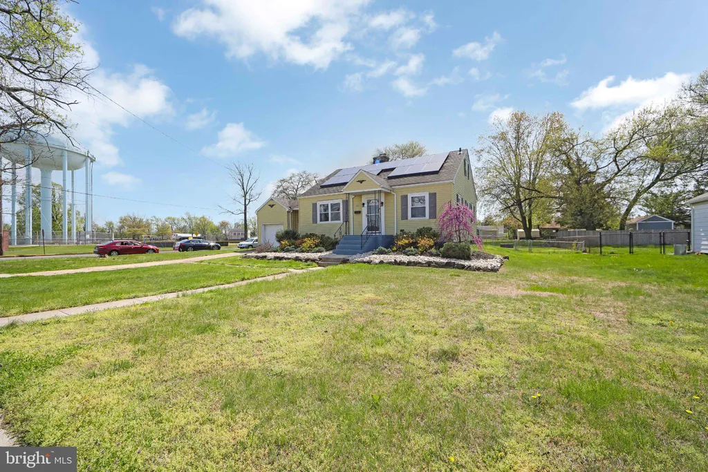 Additional image 2 of 332 S Fellowship Road, Maple Shade, NJ 08052