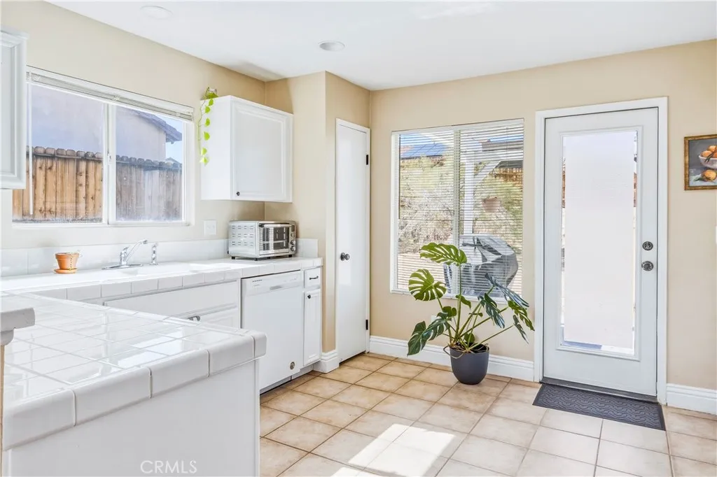 71654 Sun Valley Dr, 29 Palms, CA 92277 photo 5