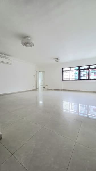 686D Choa Chu Kang Crescent photo 2