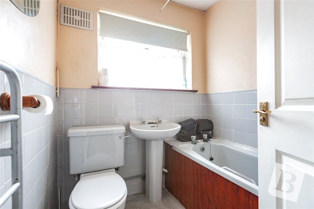 Additional image 23 of 5 bed end terrace house for saleSecond Avenue, Dagenham RM10