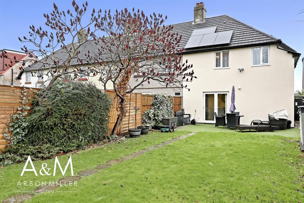 Additional image 24 of 3 bed property for saleMarsh Green Road, Dagenham RM10