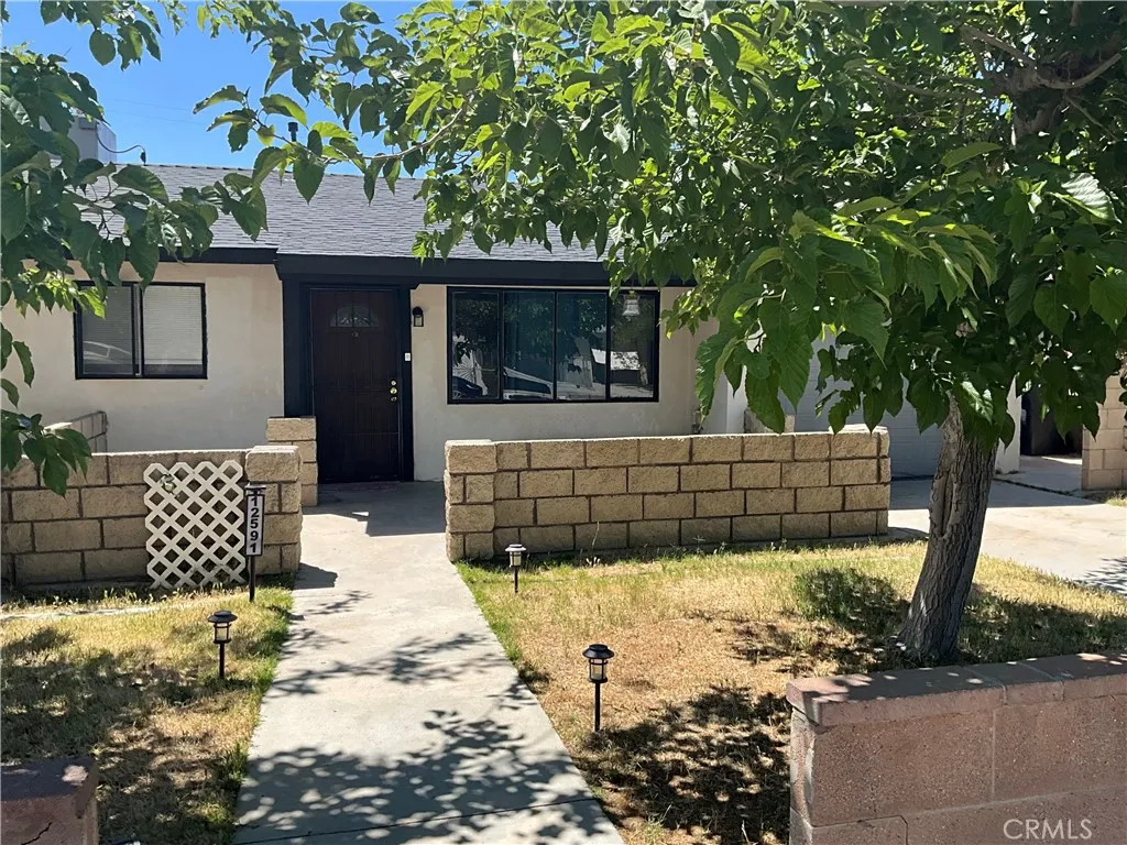 12591 Daisy St, Boron, CA 93516 photo 2