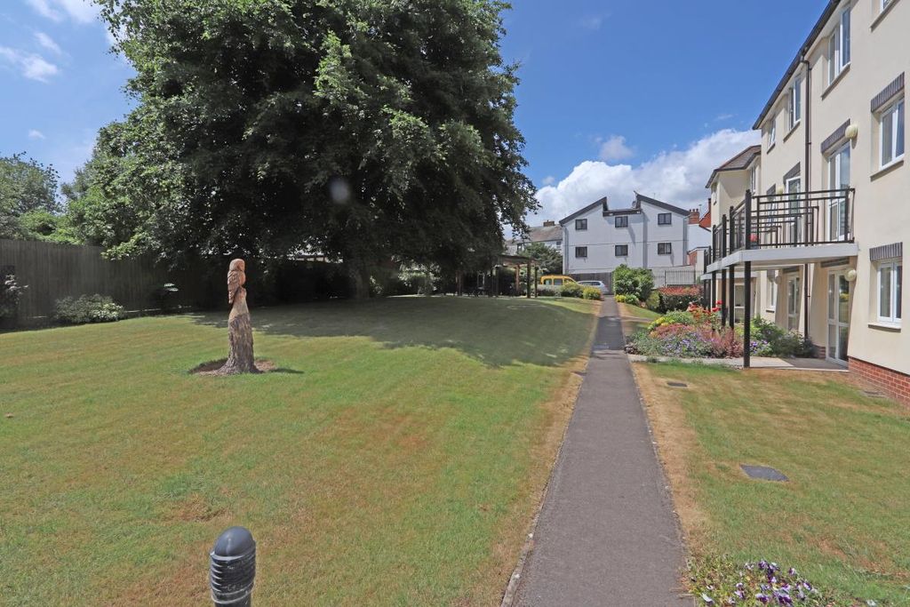 Additional image 13 of 1 bed flat for saleHigh Street, Cullompton EX15