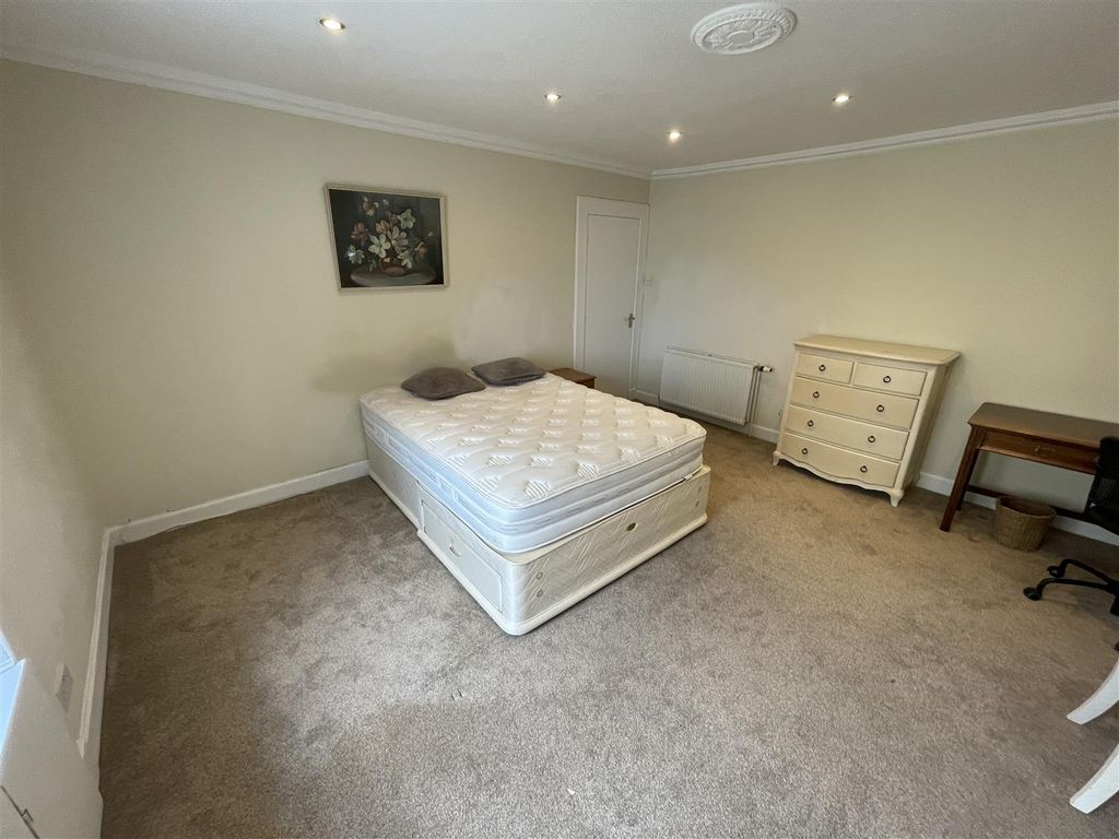 Additional image 8 of 3 bed flat for sale10C St Catherine Street, Cupar KY15