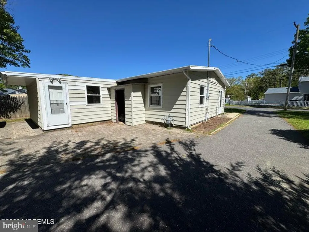 208 Shore Boulevard, Bayville, NJ 08721
