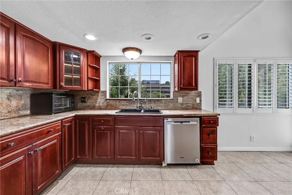 Additional image 14 of 3334 Oak Glen Dr, Los Angeles, CA 90068