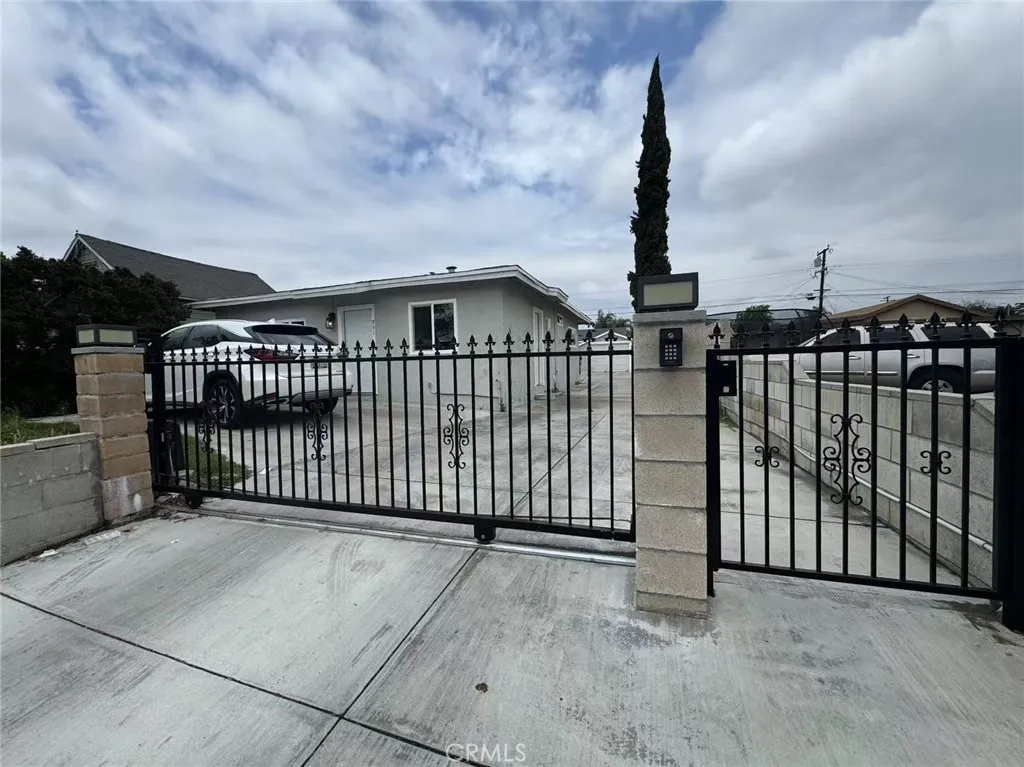951 E Elma Street, Ontario, CA 91764 photo 2