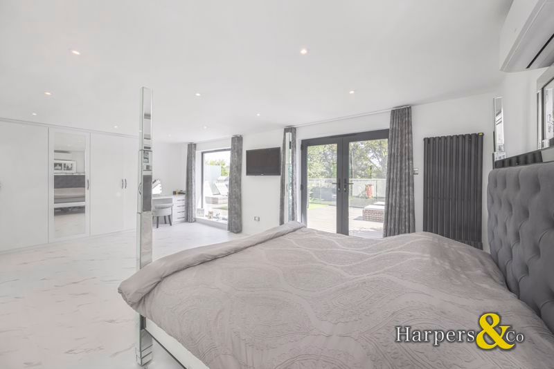 Additional image 28 of 5 bed detached house for saleOakfield Lane, Dartford DA2